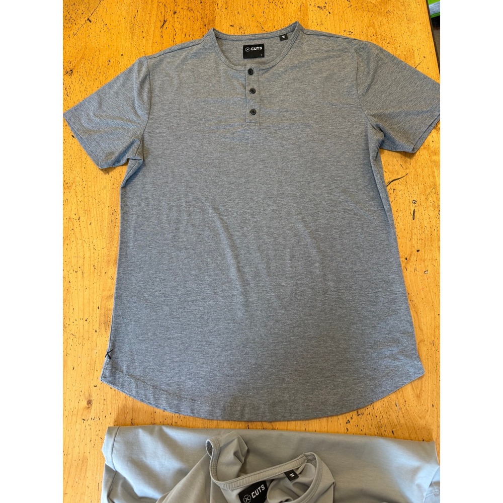 Lot of 2 Cuts Henley Size L  Short Sleeve Curved Hem T-Shirts Grey Charcoal Mens - Picture 3 of 6